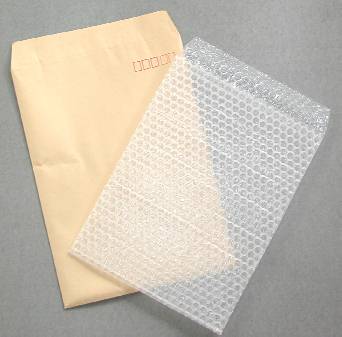 分別可能なクッション入り緩衝封筒。再利用も出来ます。